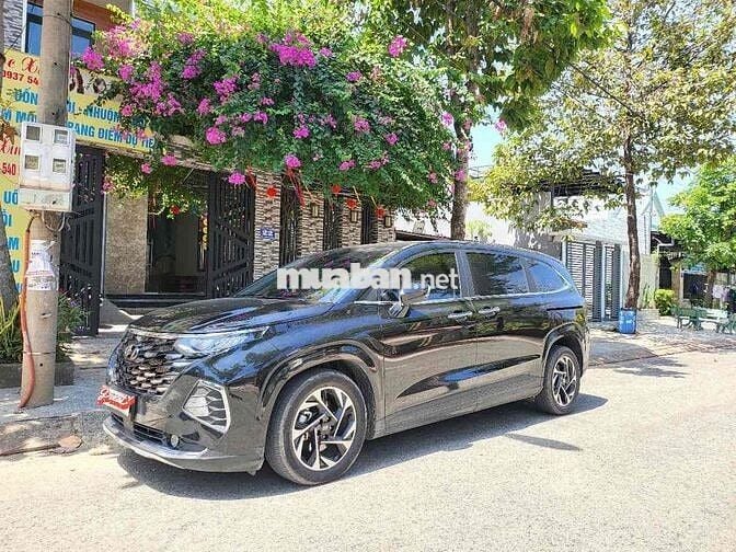 Hyundai Custin 2024 Cao Cấp 2.0T - 15000 km