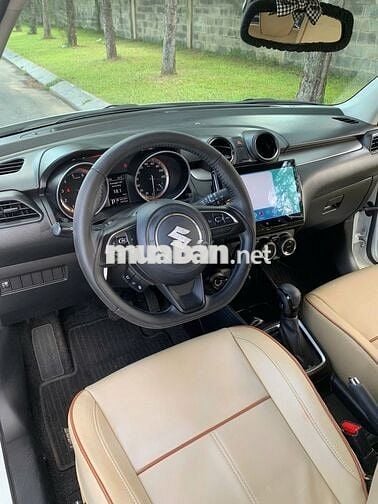 Xe lướt Suzuki Swift 2023 màu trắng  - 24000 km