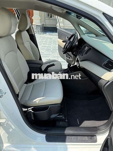 Kia Rondo 2018 2.0 GAT - 63000 km