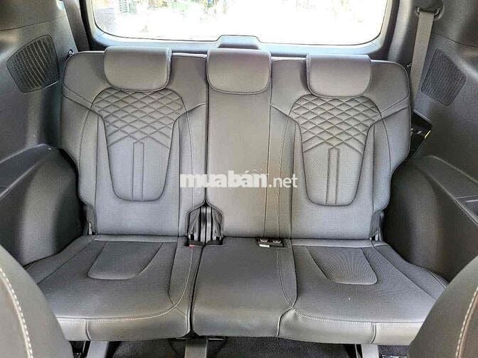 Hyundai Custin 2024 Cao Cấp 2.0T - 15000 km