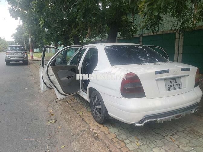 Daewoo Nubira 2000 2.0 CDX  MT - 1 km