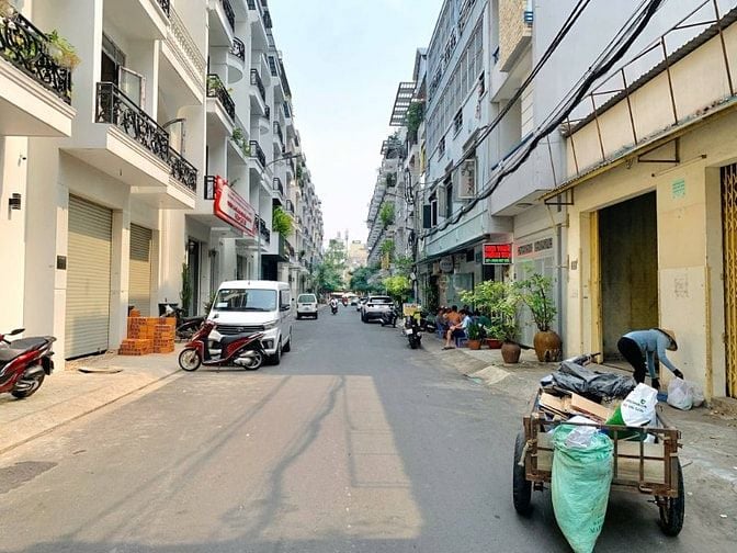 Bán nhà hẻm 212 Thoại Ngọc Hầu, quận Tân Phú dt 8x19m giá 19,9 tỷ