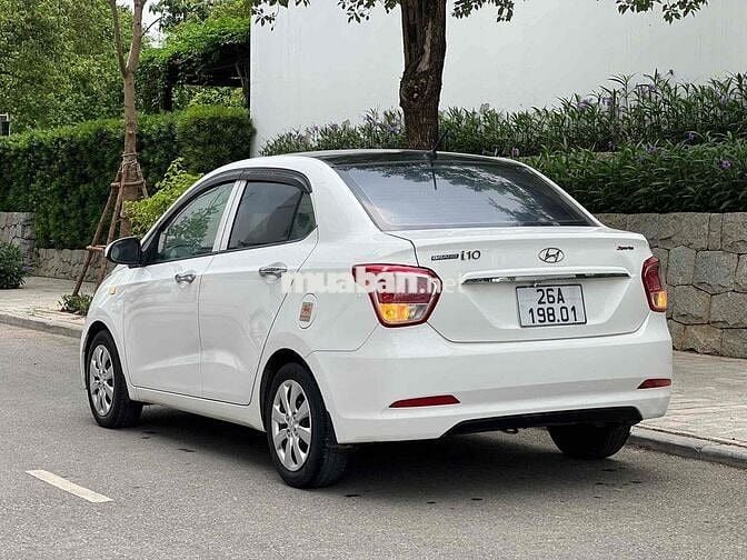 Hyundai Grand i10 2017 Sedan 1.2 MT - 60000 km