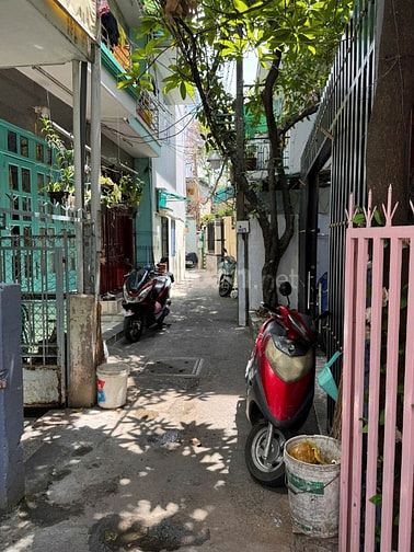 CHÍNH CHỦ CẦN BÁN NHANH nhà đường Đoàn Văn Bơ , phường 16 , quận 4