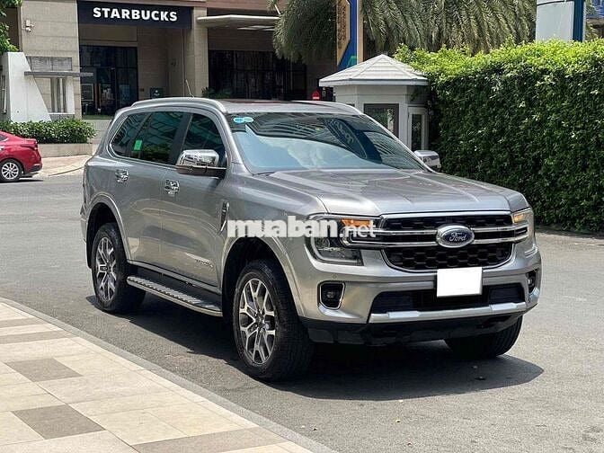 Ford Everest Titanium 1 cầu 2022 - 35.000 km