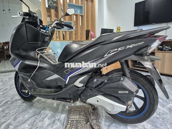 Cần bán xe PCX 150 -2018 đen nhám !49,5tr