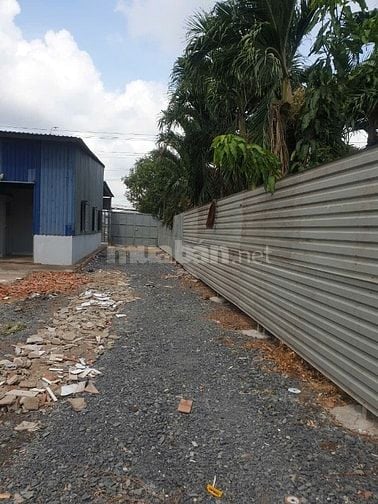 Cần cho thuê đất và nhà nguyên căn mặt tiền Nguyễn Trung Trực, Long An
