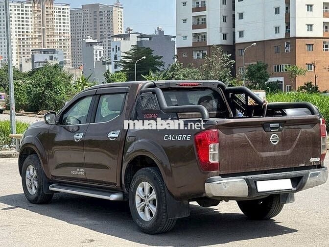 Bán xe Nissan Navara 2016 số tự động 1 cầu màu nâu