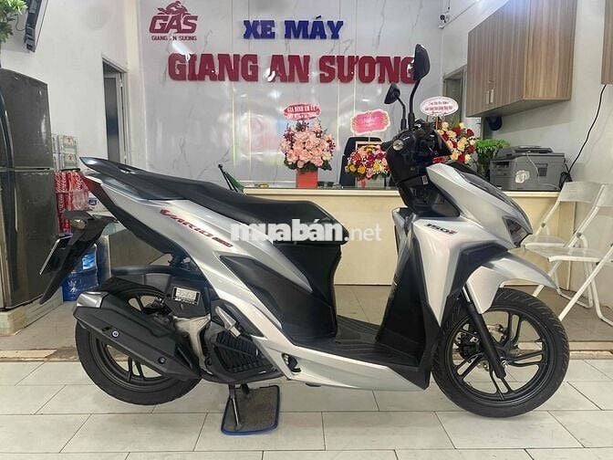 Honda Vario 150 đk 2019 màu bạc porsche bstp