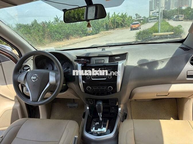 Bán xe Nissan Navara 2016 số tự động 1 cầu màu nâu