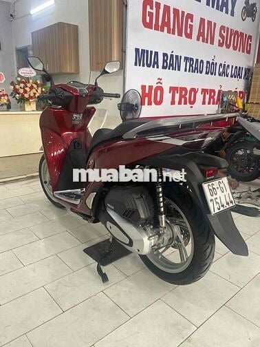 Honda SH 125 đk 2022 màu đỏ BST chính chủ