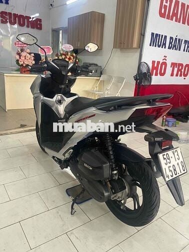Honda Vario 150 đk 2019 màu bạc porsche bstp
