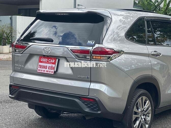 Toyota Innova Cross 2023 HEV - 8000 km