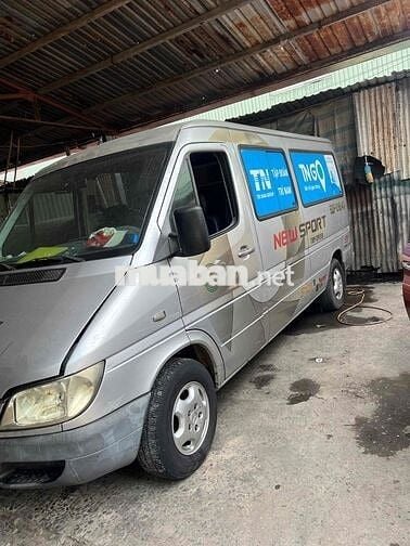 Mercedes  6 cho van  2012 - không cam giờ
