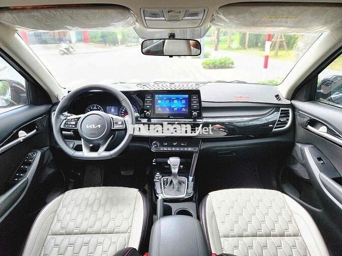 Kia Seltos 2022 Luxury 1.4 AT Đen