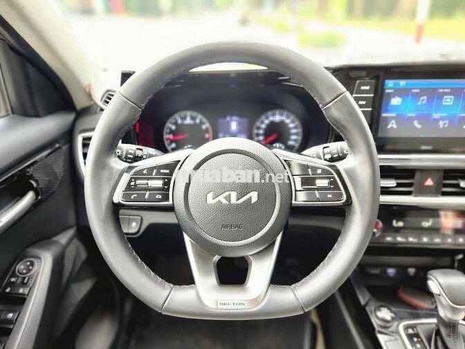 Kia Seltos 2022 Luxury 1.4 AT - 50000 km