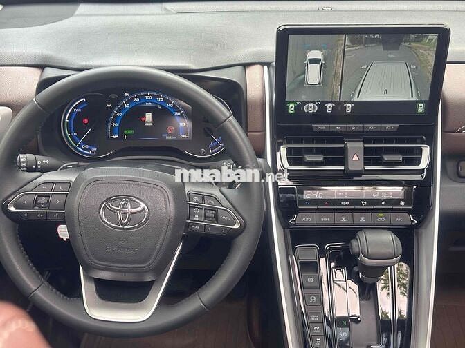 Toyota Innova Cross 2023 HEV - 8000 km
