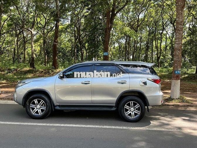 Toyota Fortuner 2017 2.4G 4x2 - 92000 km