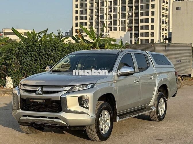 Bán Mitsubishi Triton GLX 2020 số sàn màu bạc