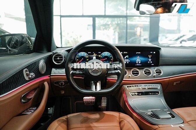 Mercedes E300 AMG model 2023 siêu lướt 28900 km