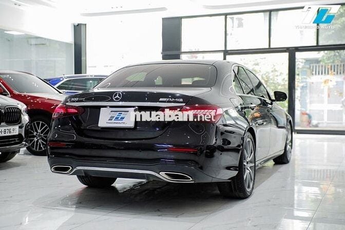 Mercedes E300 AMG model 2023 siêu lướt 28900 km