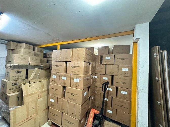 KHO HÀNG QUẬN 5 TUYỂN GẤP NHÂN VIÊN 
