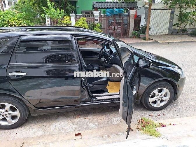 Mitsubishi Grandis 2005 2.4 AT - mau đen
