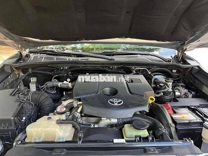 Toyota Fortuner 2017 2.4G 4x2 - 92000 km