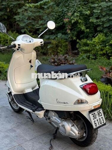 VESPA TRẮNG MÁY  NGUYÊN ZIN