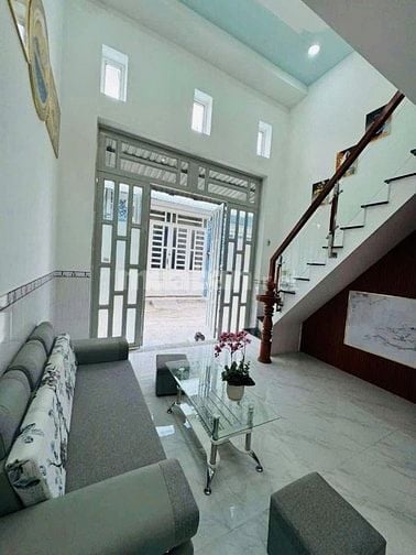 Nhà mới 4x9m,2PN,2WC,bà điểm, hóc môn ,tphcm