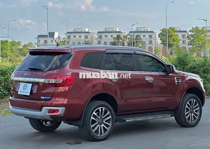Ford Everest 2021 Titanium 2.0L 4x2 AT - 30000 km
