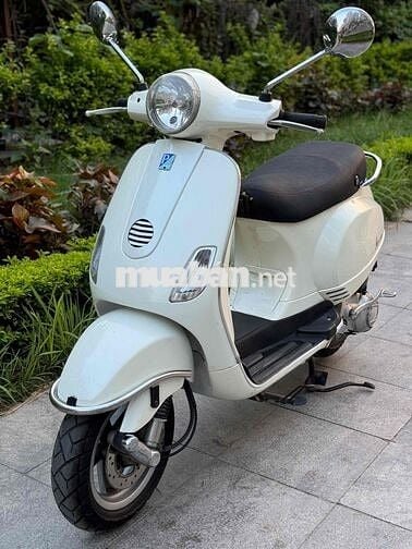 VESPA TRẮNG MÁY  NGUYÊN ZIN