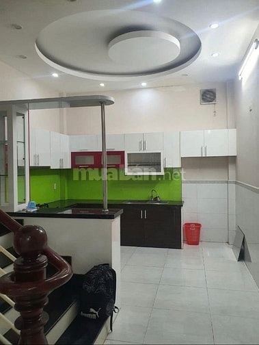 Nhà 4 TẦNG, XE Ô TÔ đậu trước nhà khu kinh doanh đường Dương Bá Trạc
