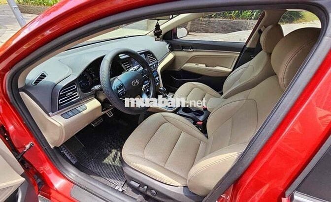 Hyundai Elantra 2021 2.0 AT - 38000 km
