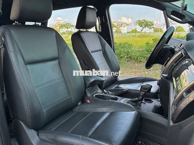 Ford Everest 2021 Titanium 2.0L 4x2 AT - 30000 km