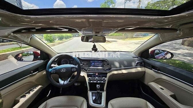 Hyundai Elantra 2021 2.0 AT - 38000 km