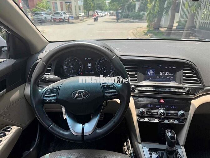 Hyundai Elantra 2.0 GLS sx 2021 màu trắng đẹp