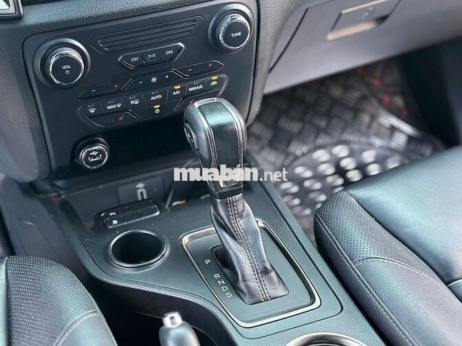 Ford Everest 2021 Titanium 2.0L 4x2 AT - 30000 km