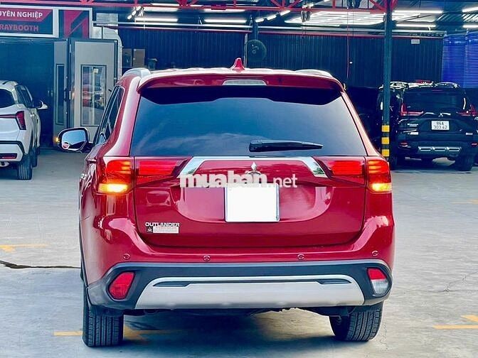 Outlander 2020 2.0 Pre 56000km chất xe còn rất mới