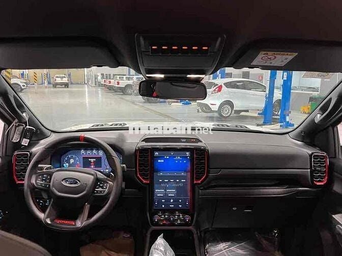 Ford Raptor 2025 ưu đãi tốt sở hữu chỉ từ 320triệu