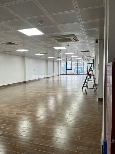 CHO THUÊ MẶT BẰNG TẦNG 7 TÒA NHÀ 10 TẦNG MẶT ĐƯỜNG YÊN LÃNG, MB 300m2