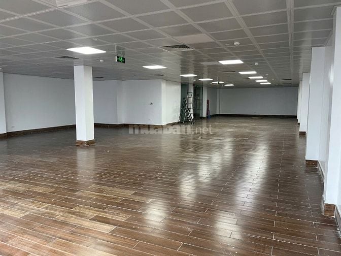 CHO THUÊ MẶT BẰNG TẦNG 7 TÒA NHÀ 10 TẦNG MẶT ĐƯỜNG YÊN LÃNG, MB 300m2
