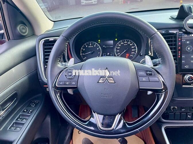 Outlander 2020 2.0 Pre 56000km chất xe còn rất mới