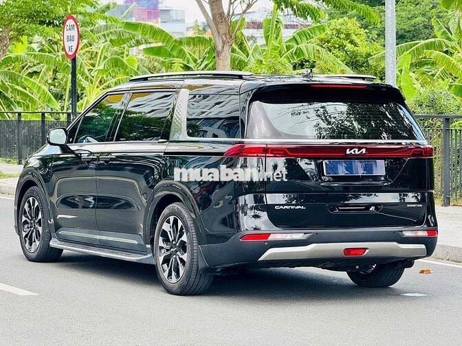 Kia Carnival 2021 2.2D Signature ĐKLĐ 02/2022