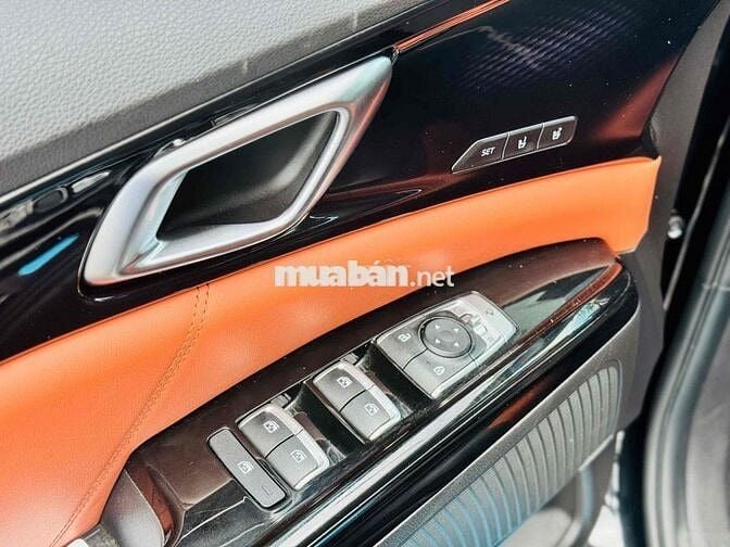 Kia Carnival 2021 2.2D Signature ĐKLĐ 02/2022