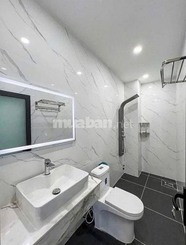 CHÍNH CHỦ CẦN BÁN GẤP NHÀ PHỐ ĐỊNH HÒA 