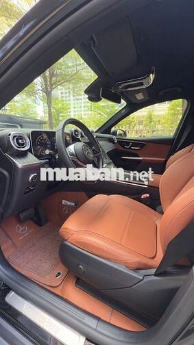 GLC200 4Matic Model 2024 - Gốc HCM - Sơn zin 100%