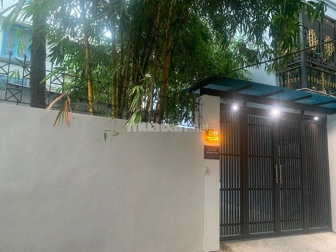 PHÒNG ĐẦY ĐỦ TIỆN NGHI CHO THUÊ - GẦN HỒ TÂY 