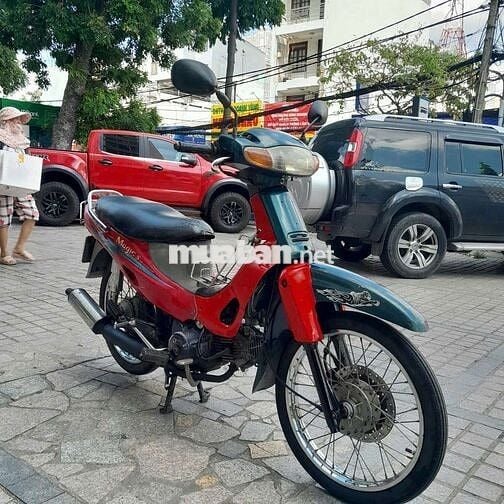 Xe SYM magic s