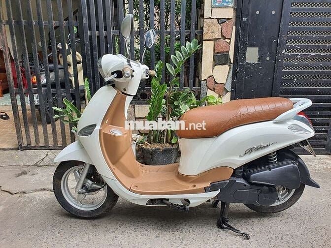 Xe noza màu trắng đẹp xuất sắt